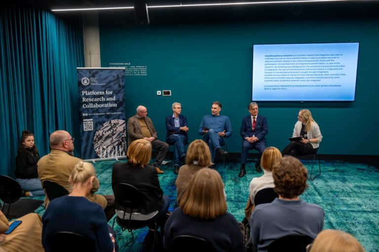 The Seminar on Transdisciplinarity Brought Together Researchers